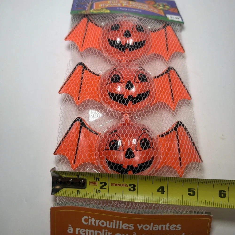 Vintage 1997 Sun Hill NOS Fill Or Hang Flying Pumpkins Halloween Decor 90s